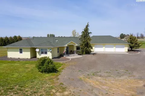 2341 Kent Dr, Eltopia, WA 99330 photo 1