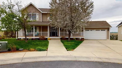 302 E Fleming Ct, Colfax, WA 99111 photo 1