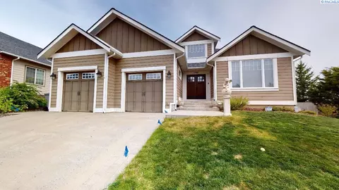 1730 NW Nicole Ct, Pullman, WA 99163 photo 1