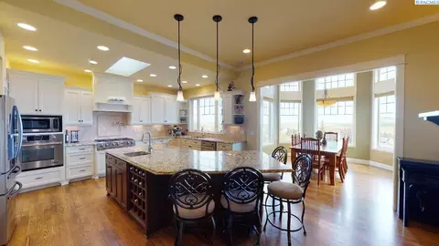 1730 NW Nicole Ct, Pullman, WA 99163 photo 8