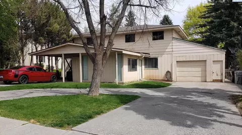 1518-1520 NW Turner Dr, Pullman, WA 99163 photo 1