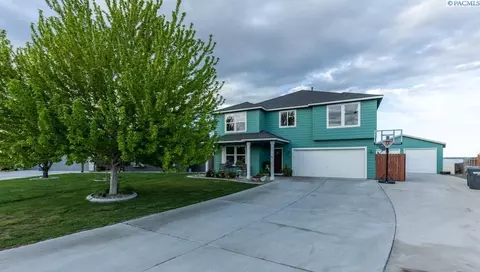 6021 Basalt Falls Dr, Pasco, WA 99301 photo 1