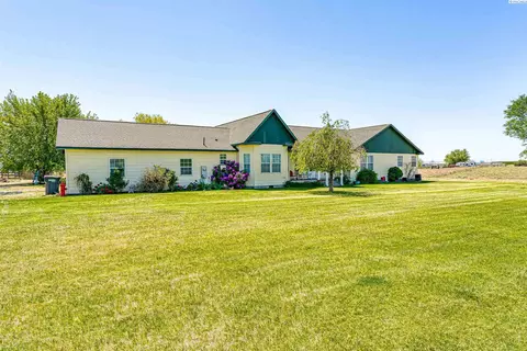 301 Obrian Rd, Pasco, WA 99301 photo 1
