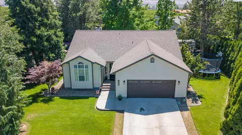 1001 Monty Python, Grandview, WA 98930 photo 1