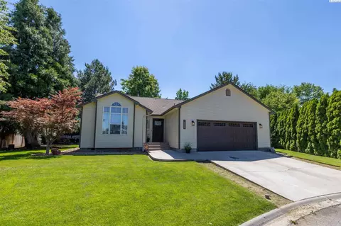 1001 Monty Python, Grandview, WA 98930 photo 3