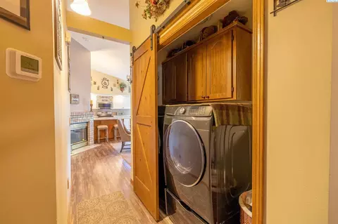 1001 Monty Python, Grandview, WA 98930 photo 11