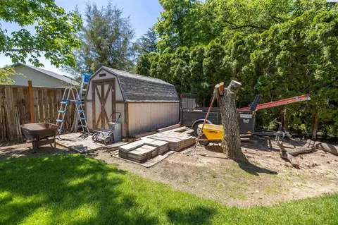 1001 Monty Python, Grandview, WA 98930 photo 23