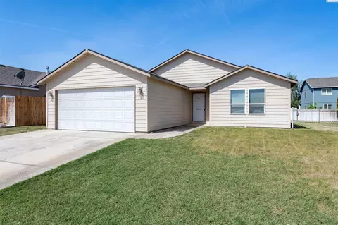 5310 Arthur Ln, Pasco, WA 99301 photo 1