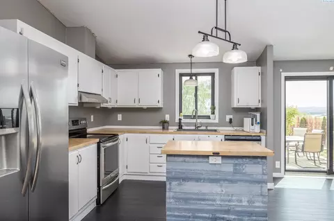 411 Moore Rd, Pasco, WA 99301 photo 3