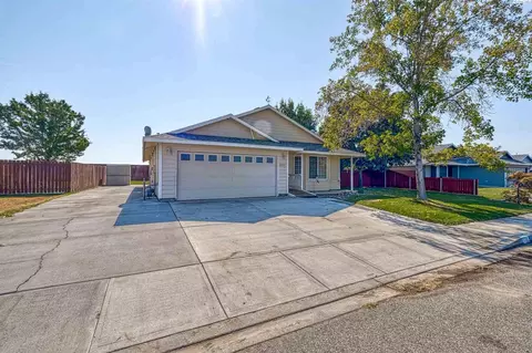 5111 Texada Ln, Pasco, WA 99301 photo 1