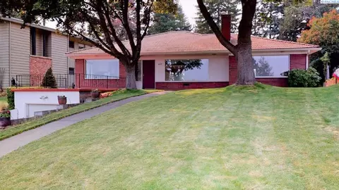 425 SW Skyline Dr, Pullman, WA 99163 photo 1