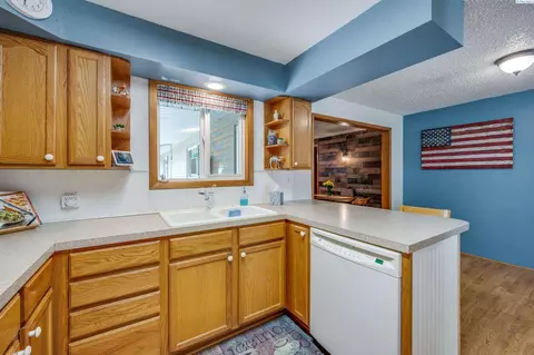 2004 N Cedar St, Colfax, WA 99111 photo 9