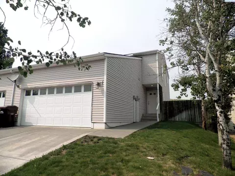 240 NW Clay Ct, Pullman, WA 99163 photo 1