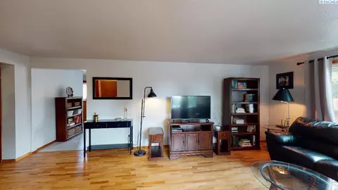 440 NW Larry St, Pullman, WA 99163 photo 3