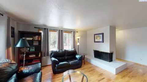 440 NW Larry St, Pullman, WA 99163 photo 4