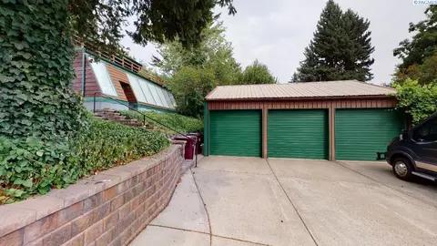 305 SE Derby St, Pullman, WA 99163 photo 4