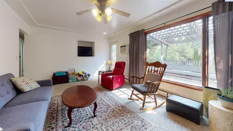 608-610 SW Summer, Pullman, WA 99163 photo 3