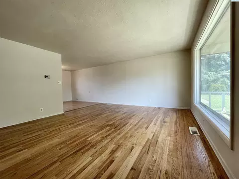 1532 N 16th Ave, Pasco, WA 99301 photo 4