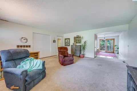 800 SEdge Knoll Dr, Pullman, WA 99163 photo 6