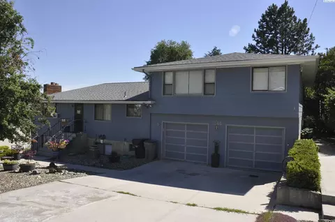 1345 NW Kenny Dr, Pullman, WA 99163 photo 1