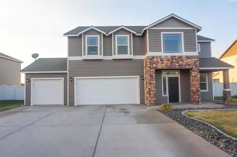 5017 Laredo Dr, Pasco, WA 99301 photo 1