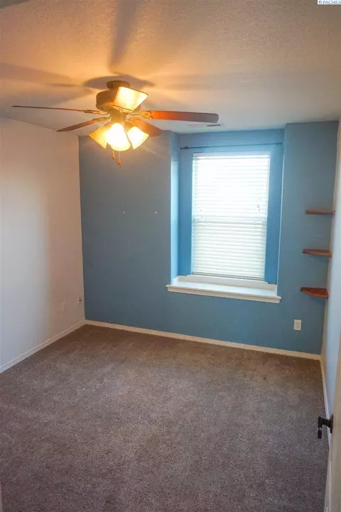 5017 Laredo Dr, Pasco, WA 99301 photo 15