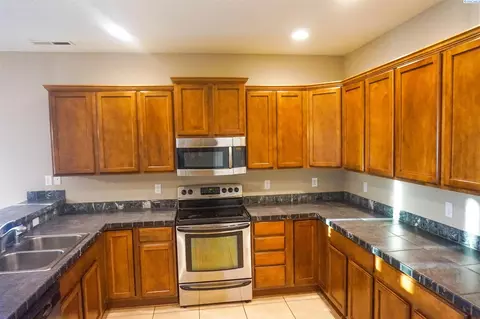 5017 Laredo Dr, Pasco, WA 99301 photo 9