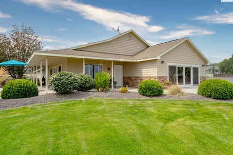 101 Pisces Dr, Pasco, WA 99301 photo 1