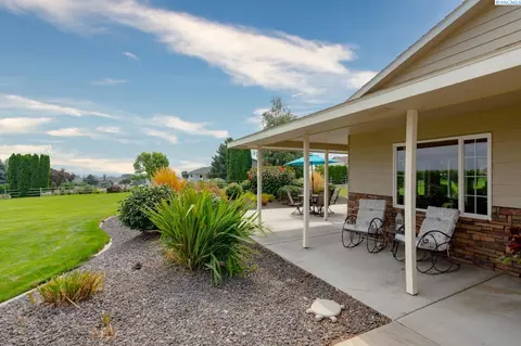 101 Pisces Dr, Pasco, WA 99301 photo 2
