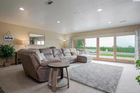 101 Pisces Dr, Pasco, WA 99301 photo 11