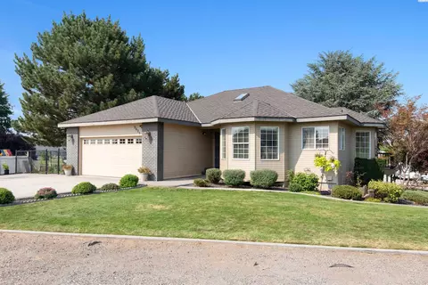 5421 W Livingston Rd, Pasco, WA 99301 photo 1
