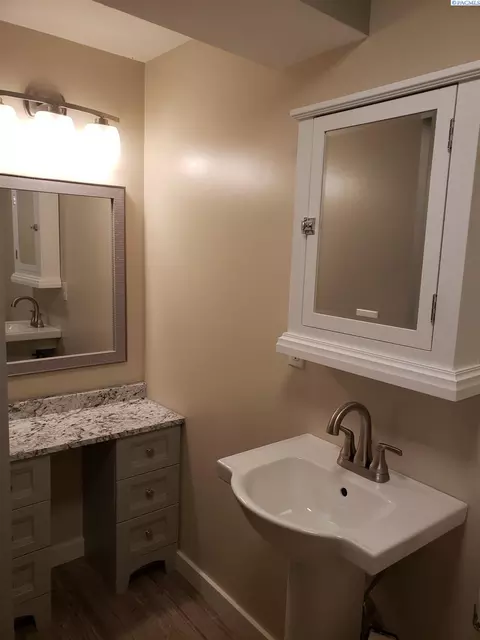 423-425 NW Sunset Dr, Pullman, WA 99163 photo 8
