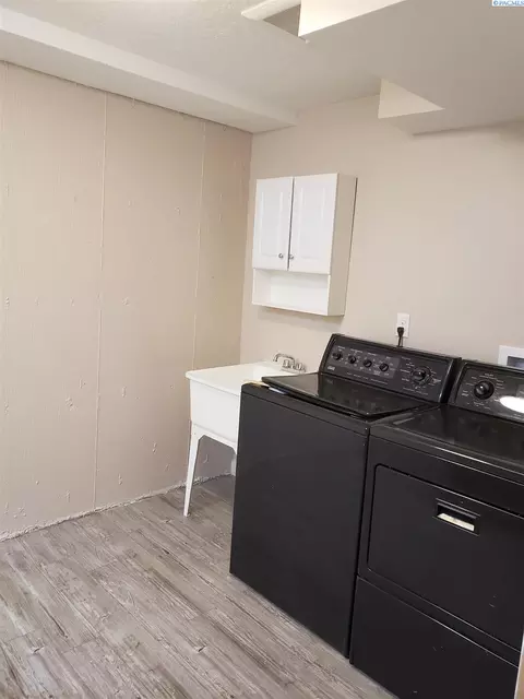 423-425 NW Sunset Dr, Pullman, WA 99163 photo 6