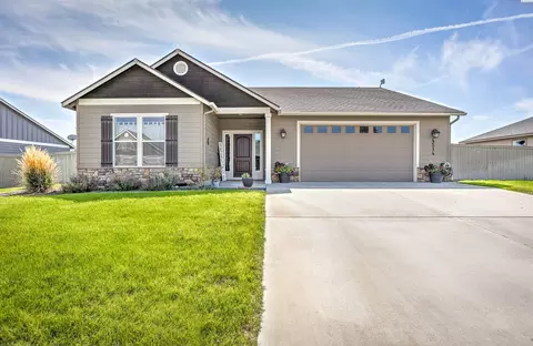 4514 Meadow View Dr, Pasco, WA 99301 photo 1