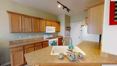 1481 SW Arrowleaf Ln, Pullman, WA 99163 photo 6