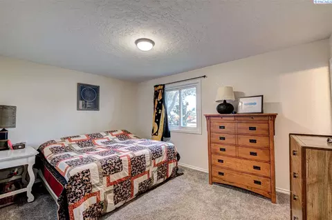 6112 W Richardson Rd, Pasco, WA 99301 photo 13