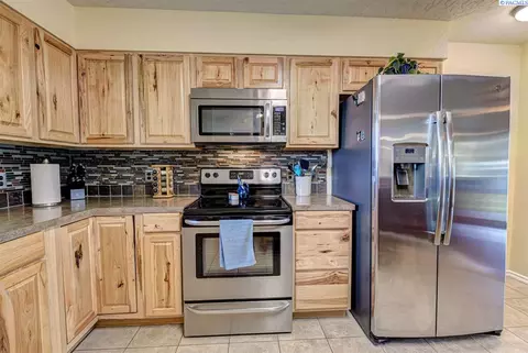 6112 W Richardson Rd, Pasco, WA 99301 photo 7