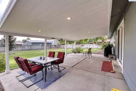 6112 W Richardson Rd, Pasco, WA 99301 photo 18
