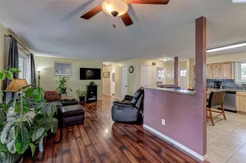 6112 W Richardson Rd, Pasco, WA 99301 photo 5