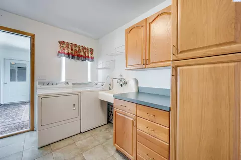 1607 N Cedar St, Colfax, WA 99111 photo 9