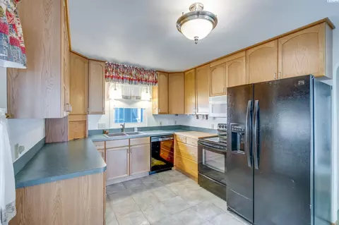1607 N Cedar St, Colfax, WA 99111 photo 6