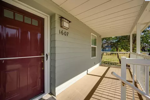 1607 N Cedar St, Colfax, WA 99111 photo 2