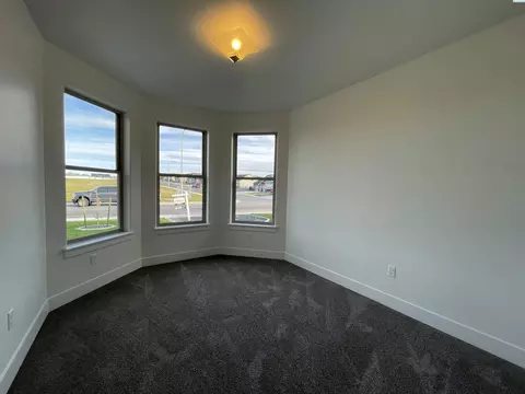8008 Massey Dr, Pasco, WA 99301 photo 12