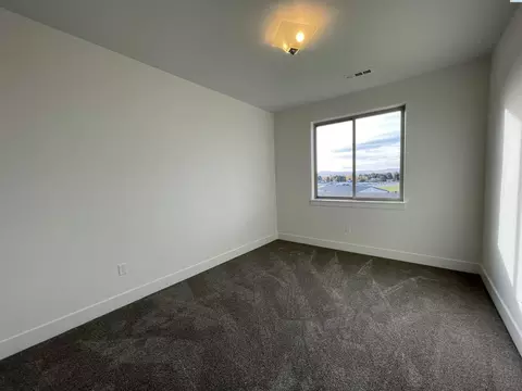 8008 Massey Dr, Pasco, WA 99301 photo 14