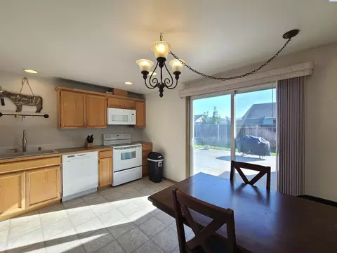 9419 Percheron Dr, Pasco, WA 99301 photo 3