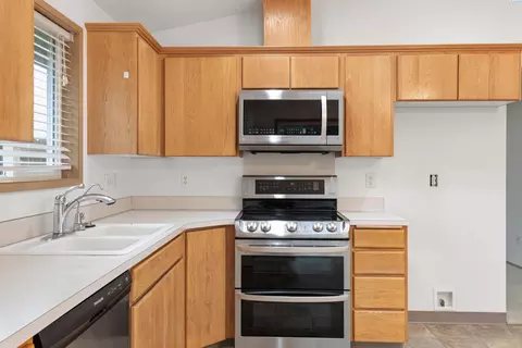 5416 Robert Wayne Dr, Pasco, WA 99301 photo 9