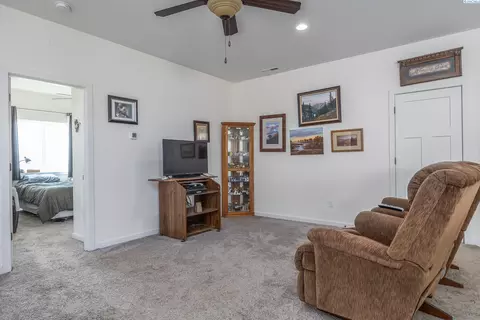 690 Blanton Rd, Eltopia, WA 99330 photo 22