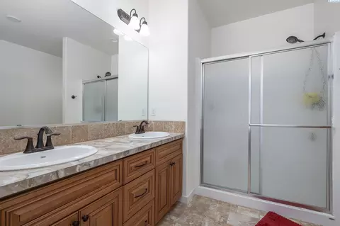 690 Blanton Rd, Eltopia, WA 99330 photo 16