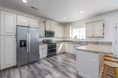 690 Blanton Rd, Eltopia, WA 99330 photo 18