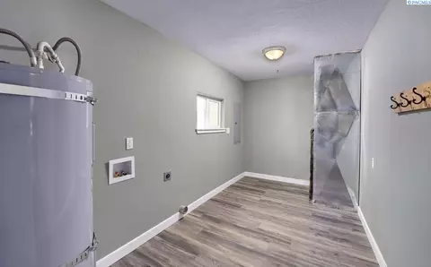 1905 Road 68, Pasco, WA 99301 photo 12